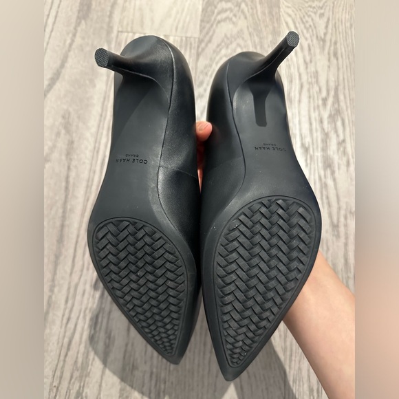 Cole Haan The Go-To Park Pump - Picture 4 of 8